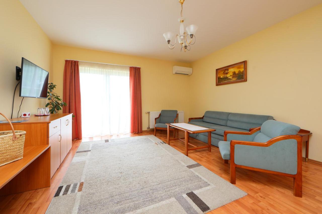 Balazs Villa Balatonfüred Buitenkant foto