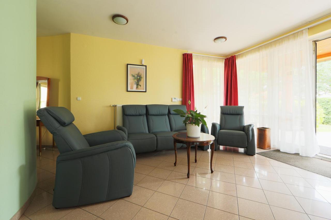 Balazs Villa Balatonfüred Buitenkant foto